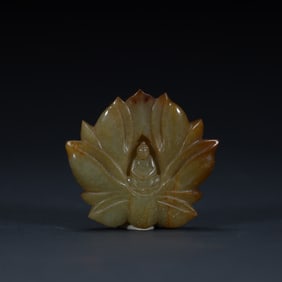 Qing Dynasty Hetian jade "Lotus Buddha" card