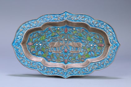 A Qing Dynasty silver-burnt blue-inlaid tourmaline entwined begonia plate