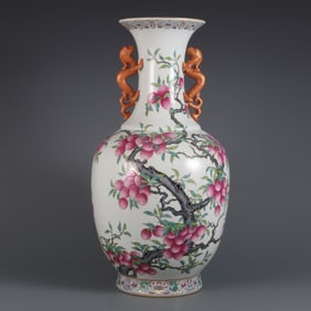 A pastel lychee pattern dragon ear bottle made in the Qianlong period of the Qing Dynasty