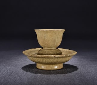 A Song Ge kiln set cup