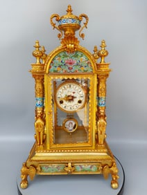 A piece of clock cloisonné enamel mechanical table clock