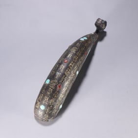 A Han Dynasty copper cuo gold belt hook