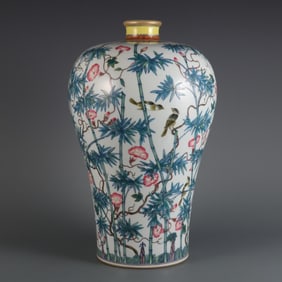 A blue and white plus pastel flower and bird bamboo bamboo report peace plum bottle made in the Qing