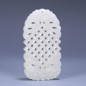 A piece of Qing Dynasty Tian jade hollow China knot