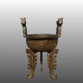 A piece of bronze-flat-footed double tiger cauldron