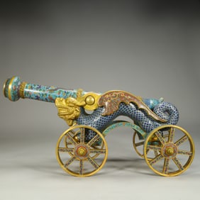 A Qing Qianlong cloisonné enamel (cloisonné) dragon pattern imperial cannon,