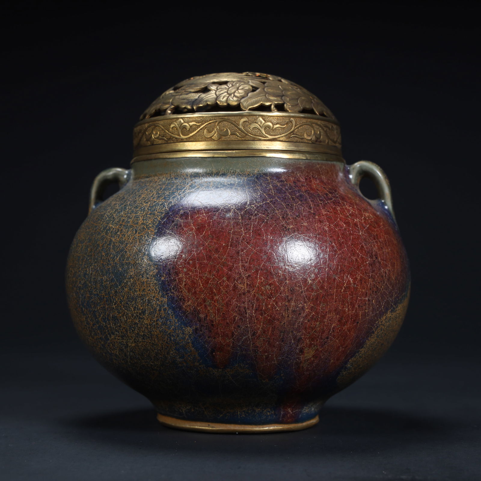 A piece of Qing Dynasty Jun kiln "kiln change glaze double aromatherapy" (1 of 14)