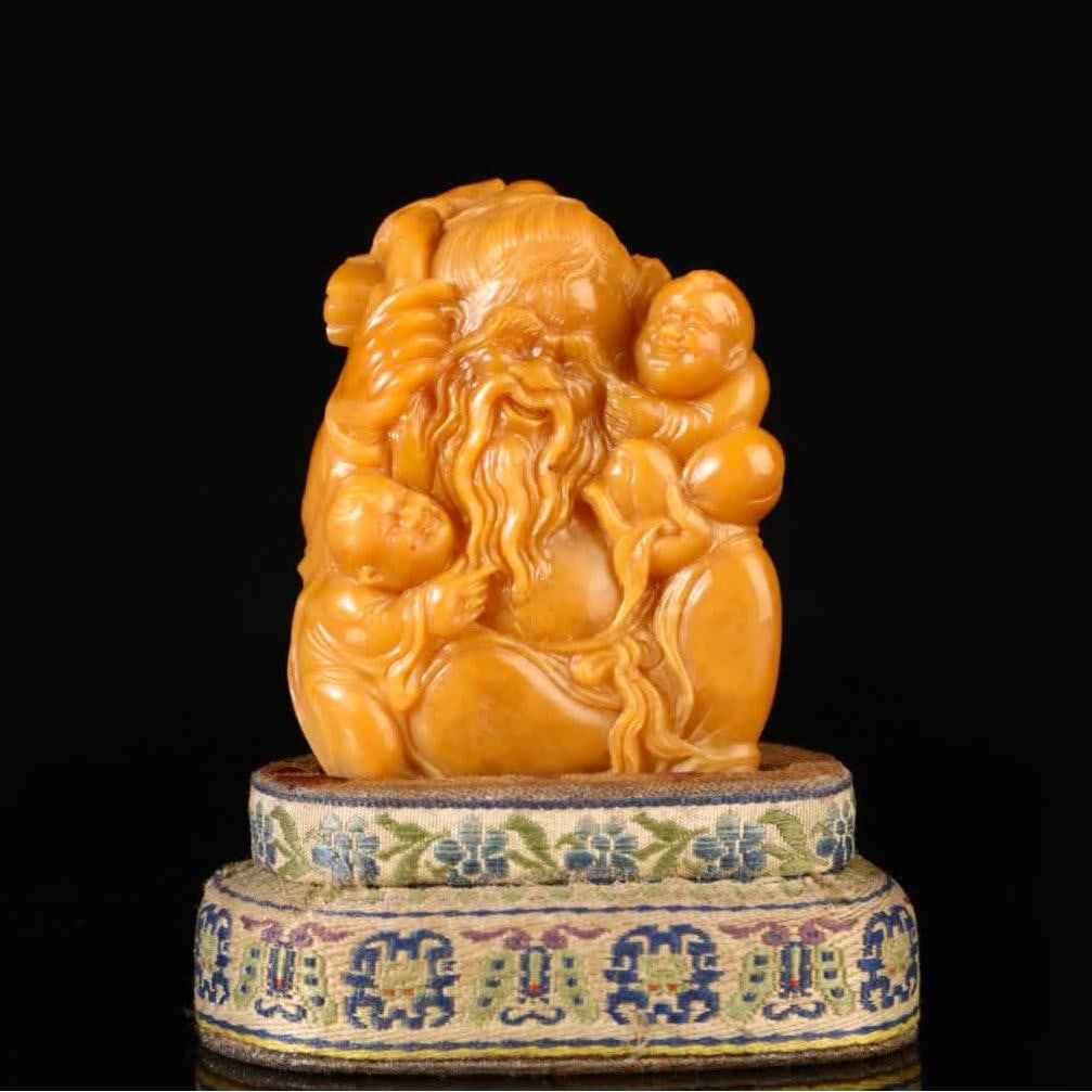 A carving of Shoushan stone in the Qing Dynasty (1 of 9)