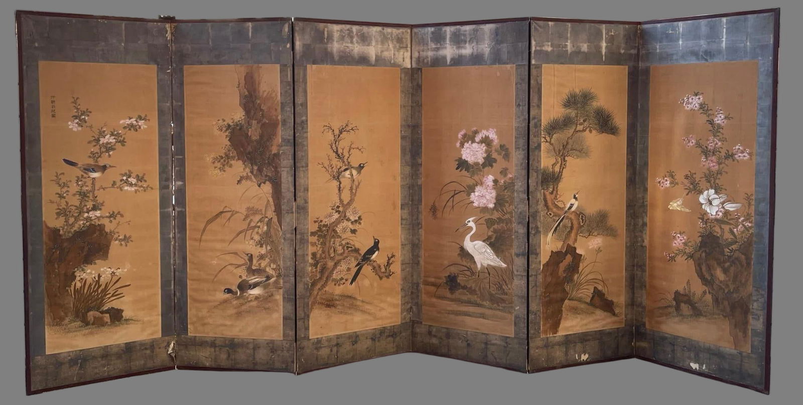 A silk flower and bird screen of Ming Lü Ji (1 of 9)