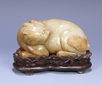 A Qing Dynasty Hetian jade beast ornament