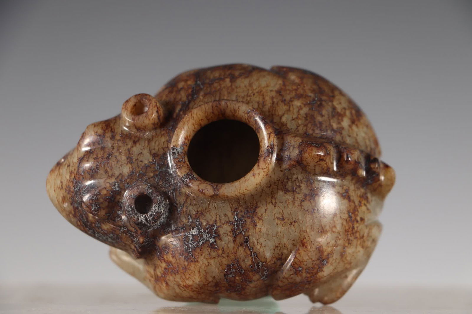 A piece of ancient jade frog wash (1 of 10)