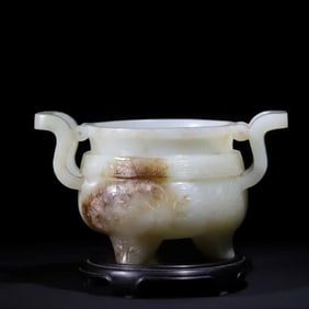 A Qing Dynasty amphorae and three-legged jade furnace