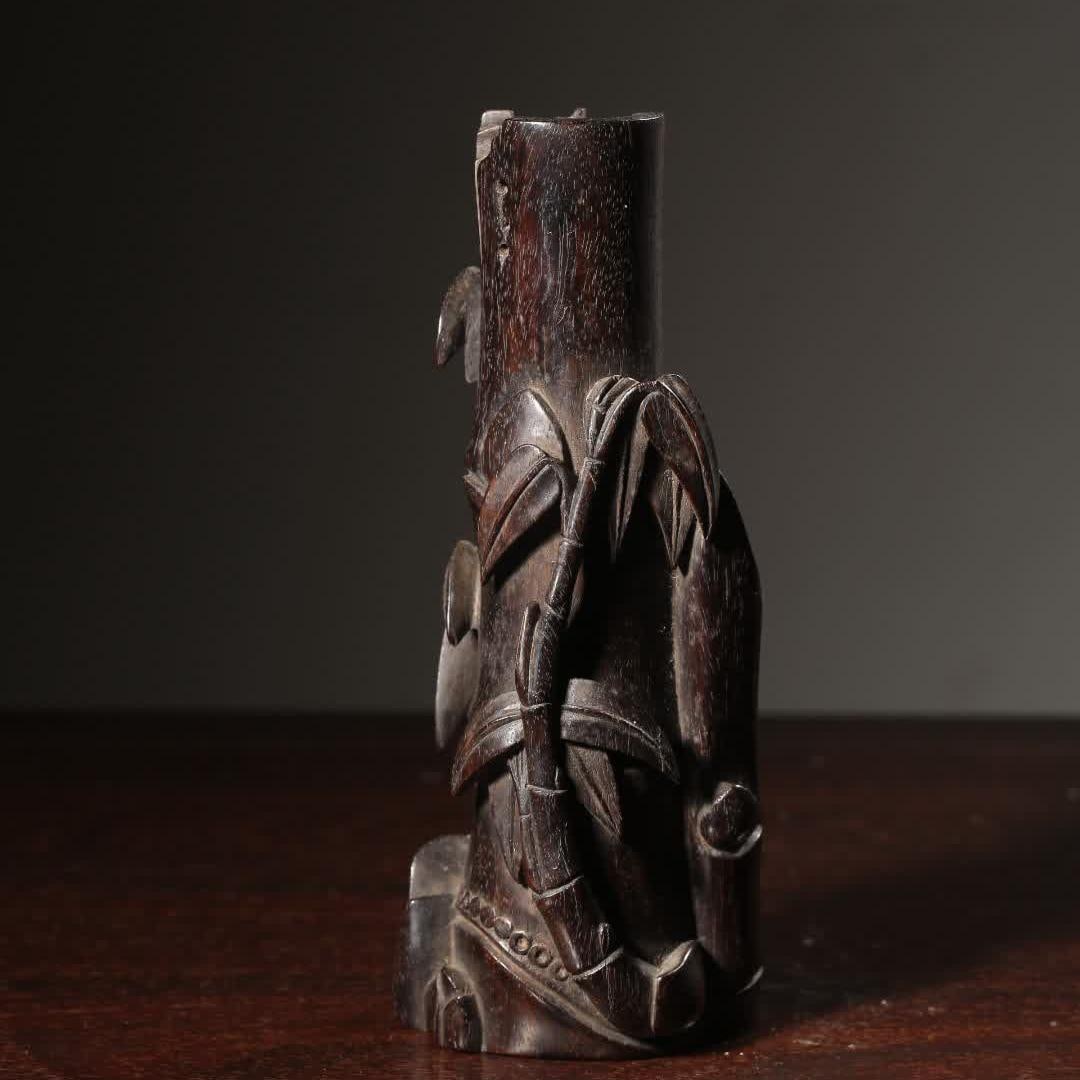 A Qing Dynasty small-leaved rosewood bamboo flower arrangement (1 of 9)