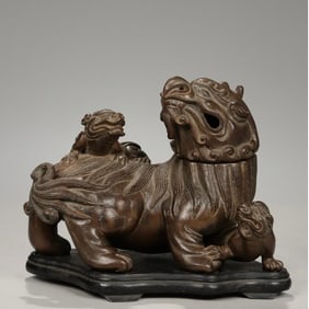 A piece of Qing Dynasty Qinan agarwood carving famous Luduan aromatherapy