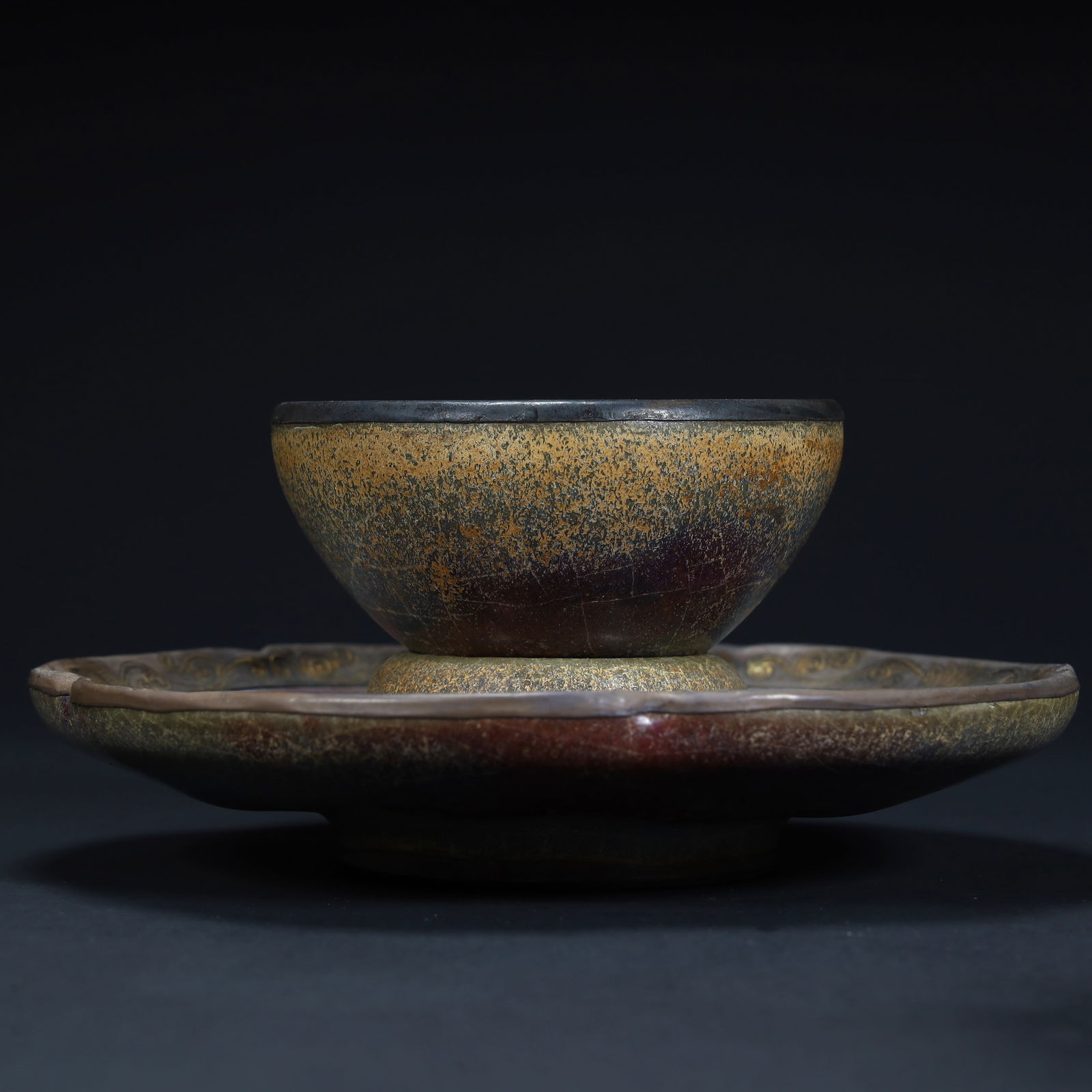 A piece of Qing Dynasty Jun kiln "kiln turned into a glazed cup holder (1 of 15)