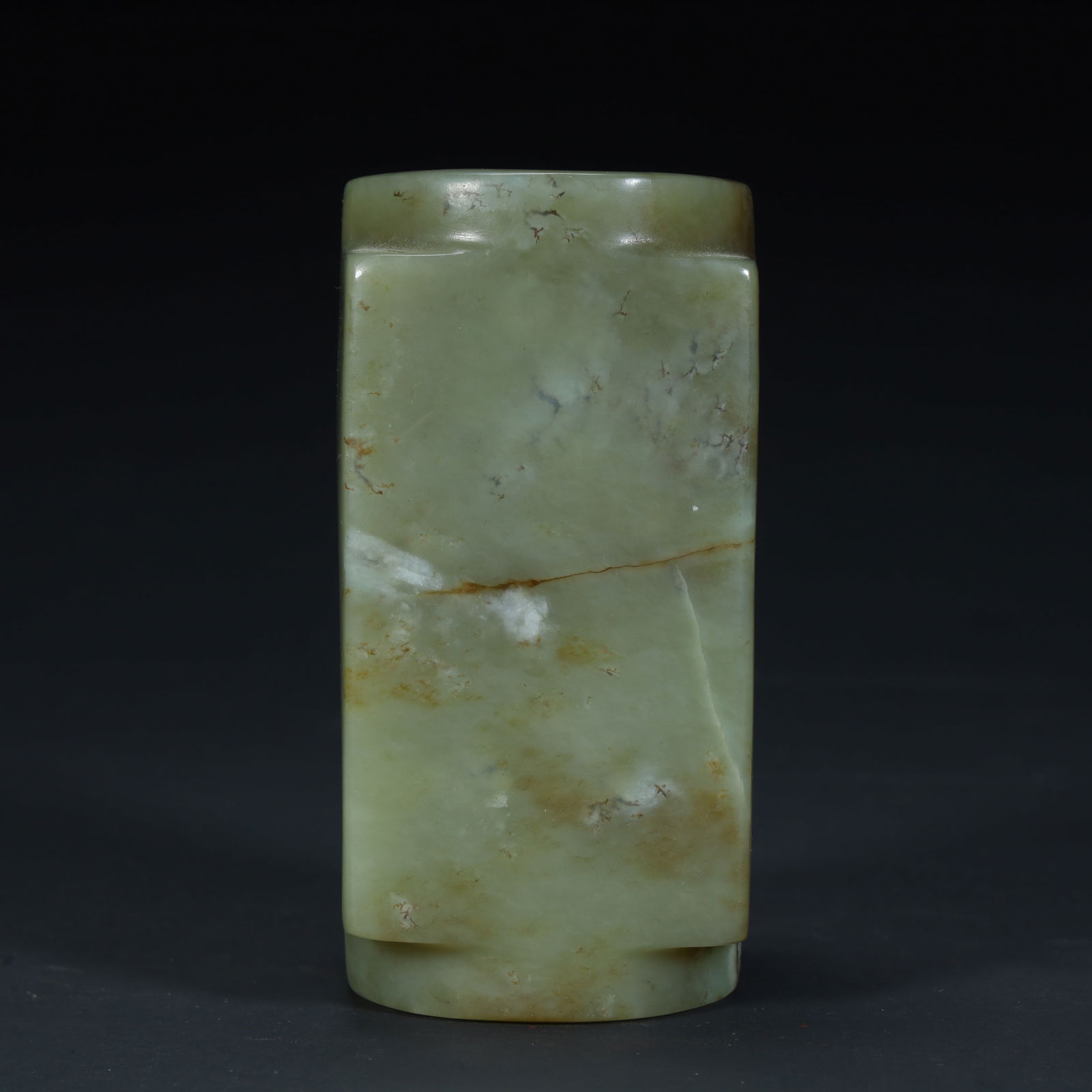 A Qing Dynasty green jade cong: Qing Dynasty Qing Yucong SIZE: H: 9.5cm L: 4.8cm W: 4.7cm W: 306.5g (The Dimensions Of All Batches Are Manually Measured.If You Need More Detailed Information, Please Contact Our Customer Service Befo