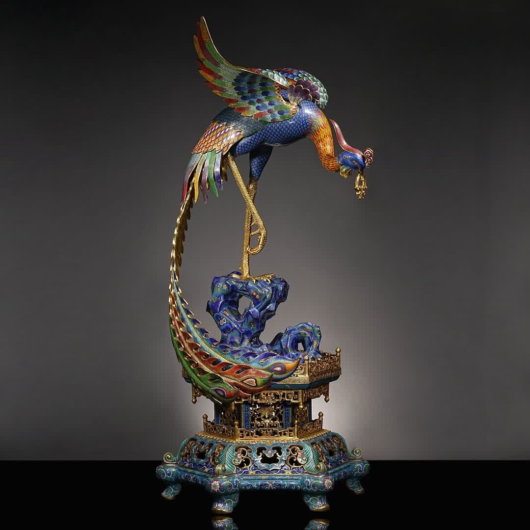 A cloisonné enamel brocade phoenix ornament from the Qing Dynasty: Cloisonné enamel brocade phoenix ornament of the Qing Dynasty SIZE: H:125cm W:52cm W:62kg (The Dimensions Of All Batches Are Manually Measured.If You Need More Detailed Information, Please Contact Ou