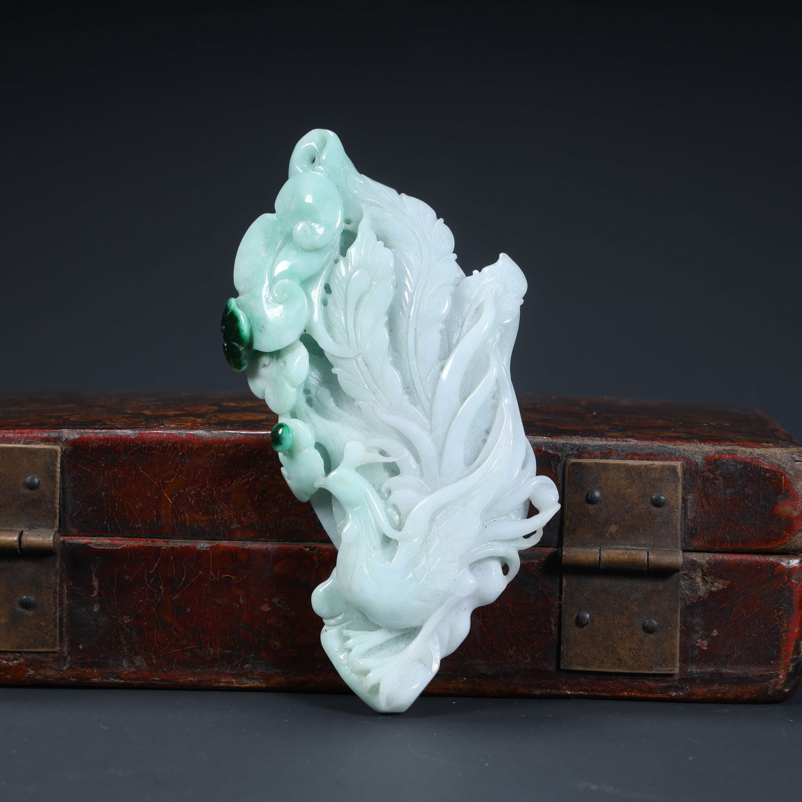 A jade phoenix carving in the Qing Dynasty (1 of 12)