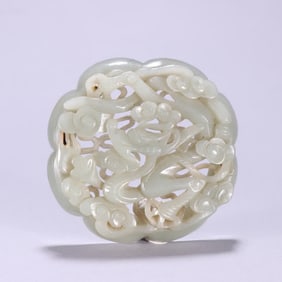 A piece of Hetian jade cloud dragon pattern tile