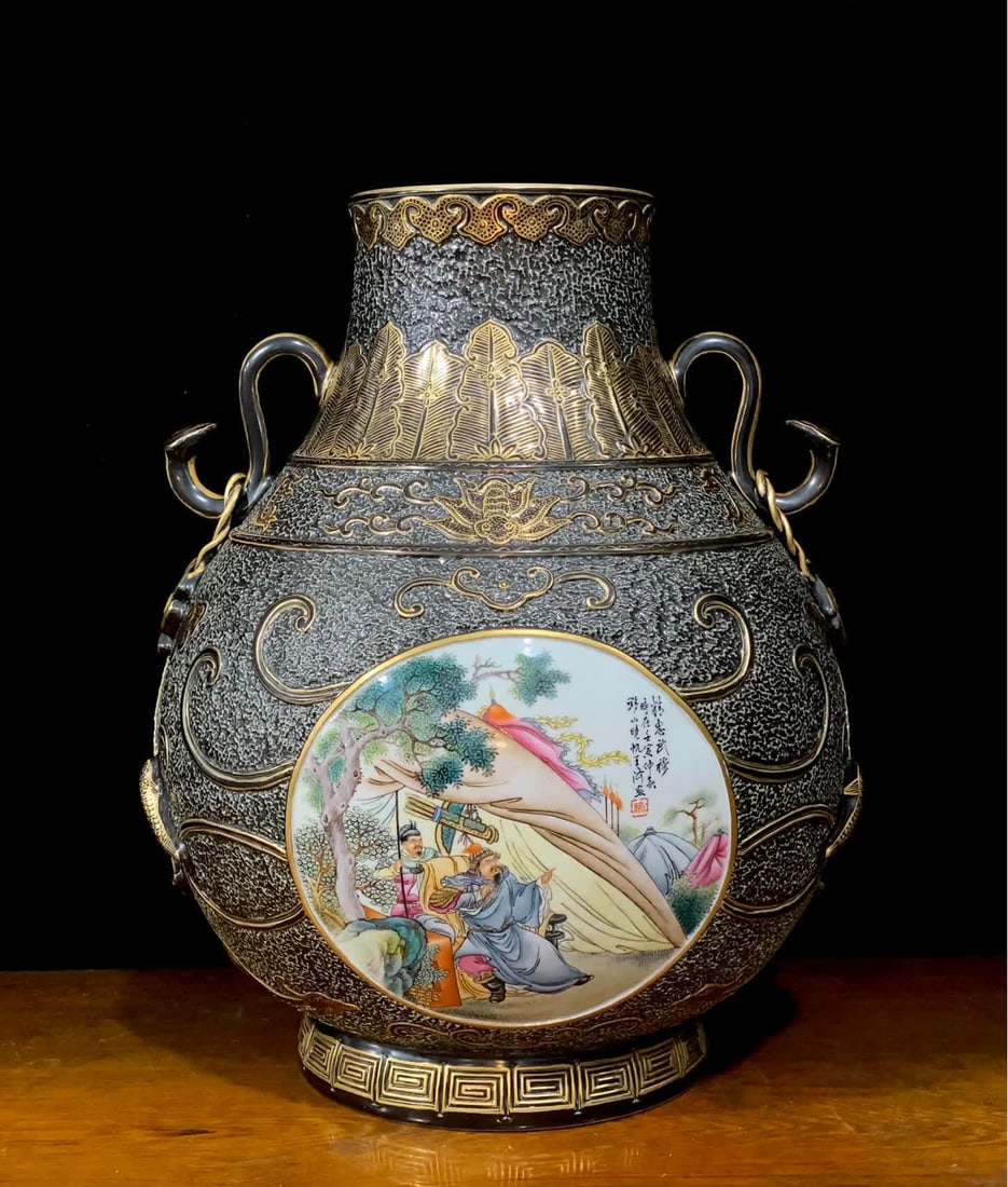 A piece of pastel character story of the Republic of China opens the window Ruyi streamer with: Republic of China pastel character story window ruyi streamer binaural blessing bucket zun SIZE: H: 35cm Diameter 12cm Belly Diameter 29cm Bottom Diameter 16.5cm (The Dimensions Of All Batches Are Man