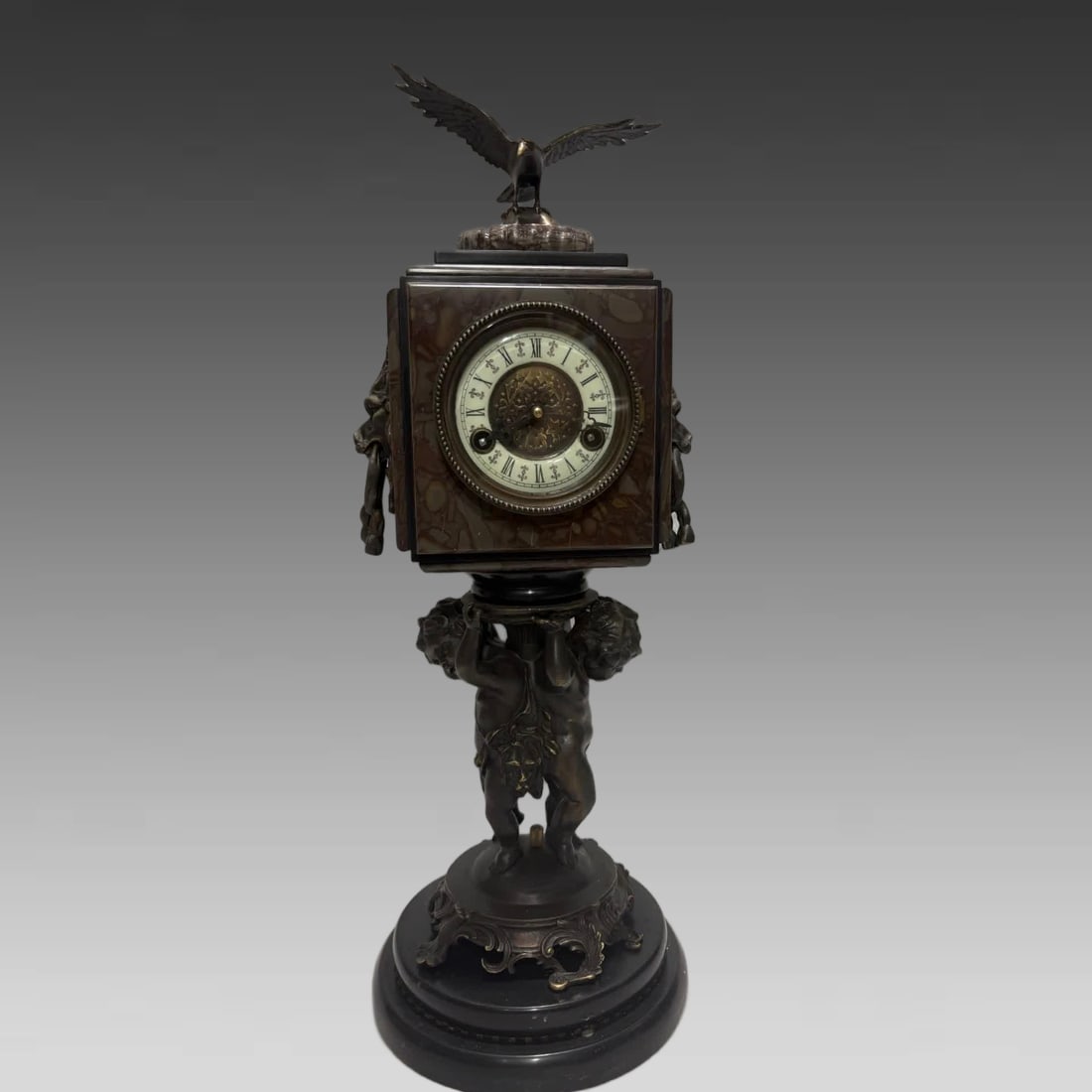 A Qing Dynasty 18th-century European cast bronze stone Dapeng winged bell (1 of 10)