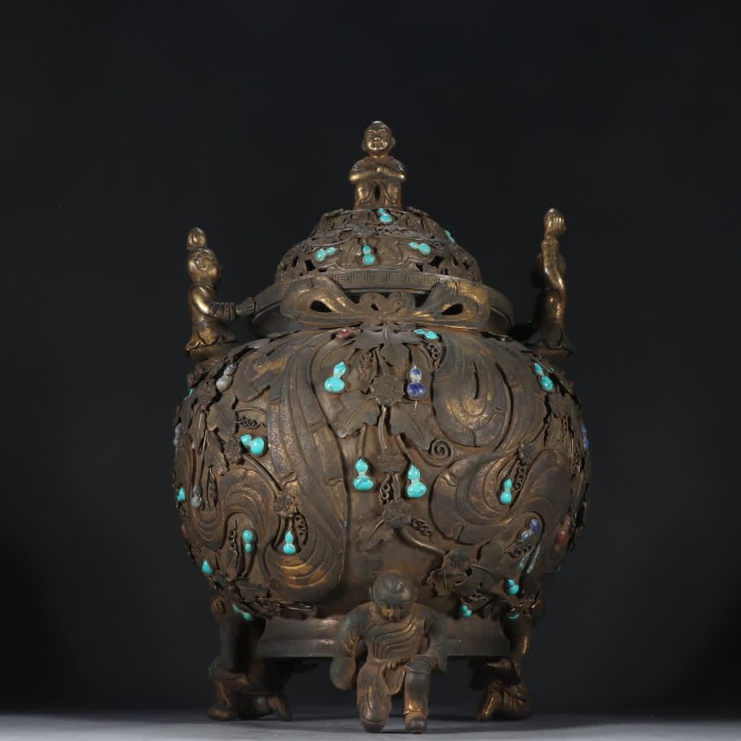 A copper gilt boy aroma burner (1 of 9)