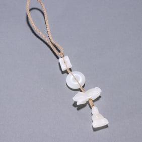 A Qing Dynasty Hetian jade pendant