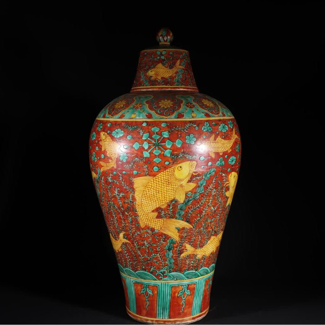A Ming Dynasty Jiajing yellow red and green colored fish algae pattern large plum bottle: Ming Dynasty Jiajing yellow red and green colorful fish algae pattern big plum bottle SIZE: H:60cm W:33cm (The Dimensions Of All Batches Are Manually Measured.If You Need More Detailed Information, Pl