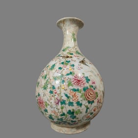A Qing Dynasty wood grain pastel flower and bird jade pot spring vase