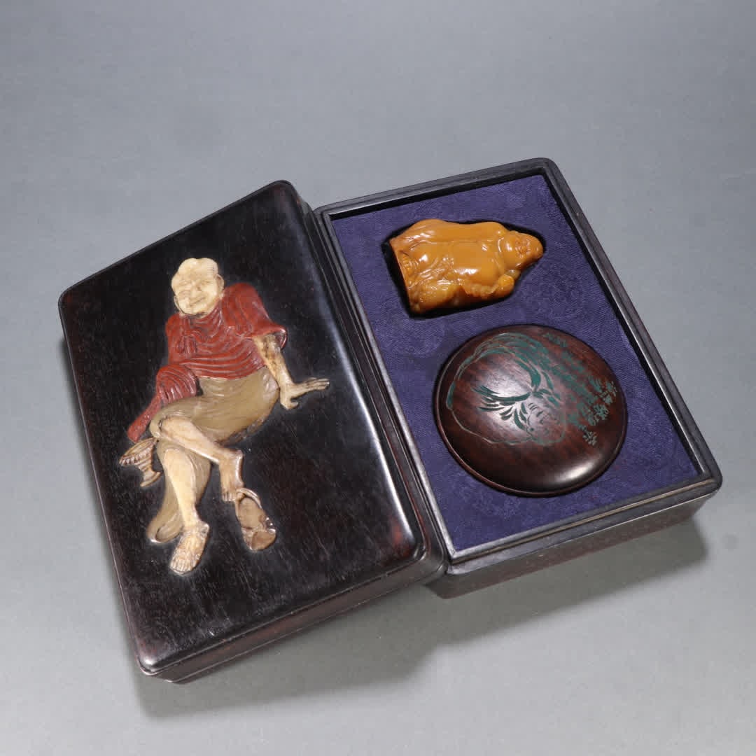 A Republic of China Tian Huangshi bangs play golden toad seal (1 of 9)