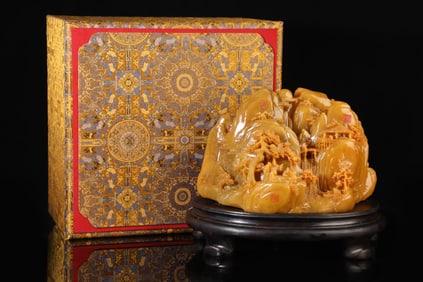 A Shoushan Shitian Huangshanzi ornament