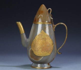 A Liao gold agate-wrapped copper gilt pot
