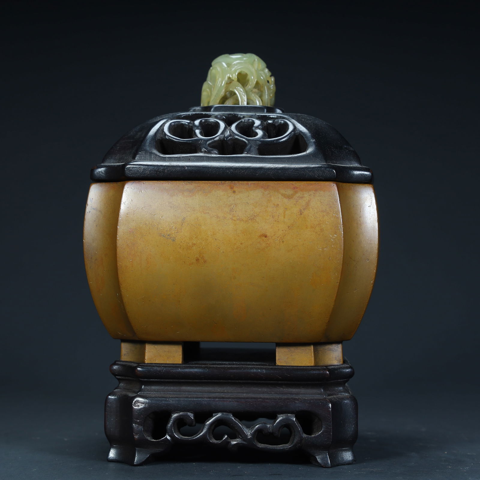 A Qing Dynasty copper melon prismatic aroma diffuser - 3