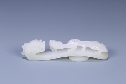 A piece of Qing Dynasty Hetian white jade Canglong godson with hook
