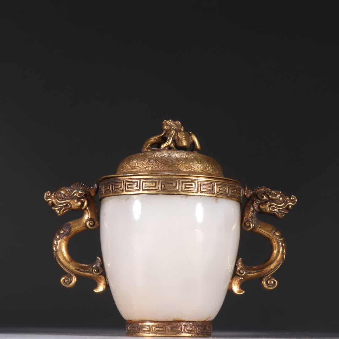 A piece of Liao gold agate enveloped gold double dragon ear cup (1 of 9)