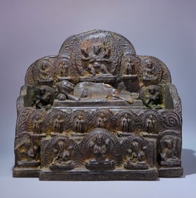 A Qing Dynasty agarwood Buddha shrine