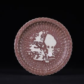 A piece of Yuan Dynasty glazed red and white character story chrysanthemum petal plate with auction