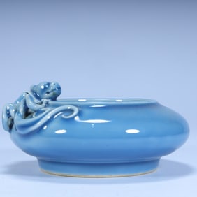 A Qing Dynasty sky blue glazed dragon pattern water bowl