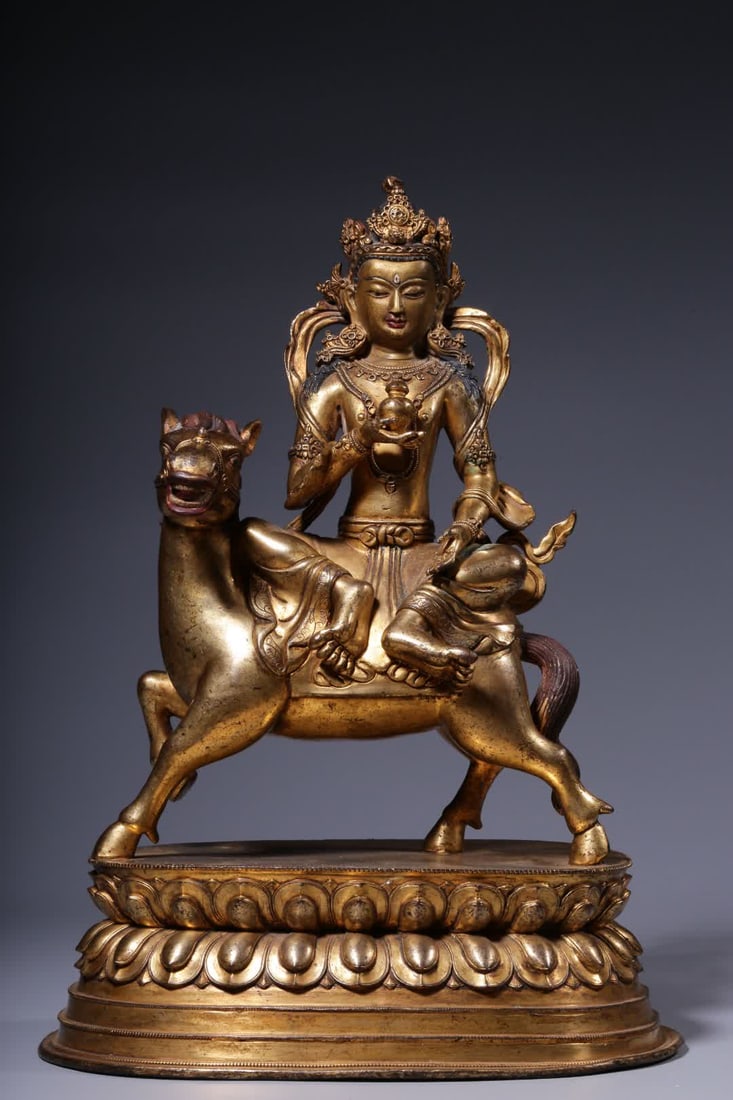 A Qing Dynasty bronze gilt auspicious statue of the celestial maiden: Qing Dynasty bronze gilt auspicious celestial maiden statue SIZE: H:31cm L:23.5cm W:16cm W:3kg (The Dimensions Of All Batches Are Manually Measured.If You Need More Detailed Information, Please Contac