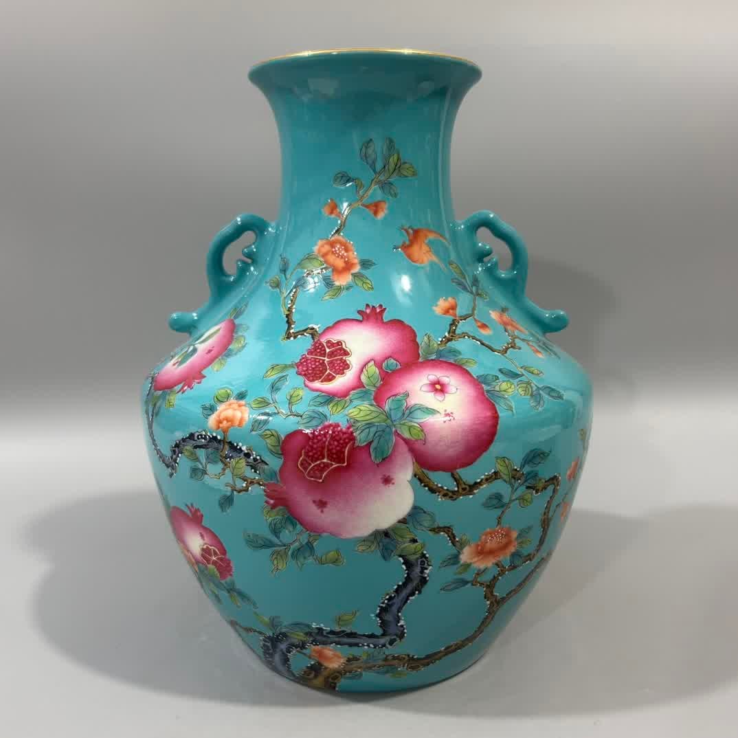 A Qing Yongzheng green field pastel pomegranate bottle: Qing Yongzheng green background pastel pomegranate bottle SIZE: H:26cm W:18cm (The Dimensions Of All Batches Are Manually Measured.If You Need More Detailed Information, Please Contact Our Customer Se