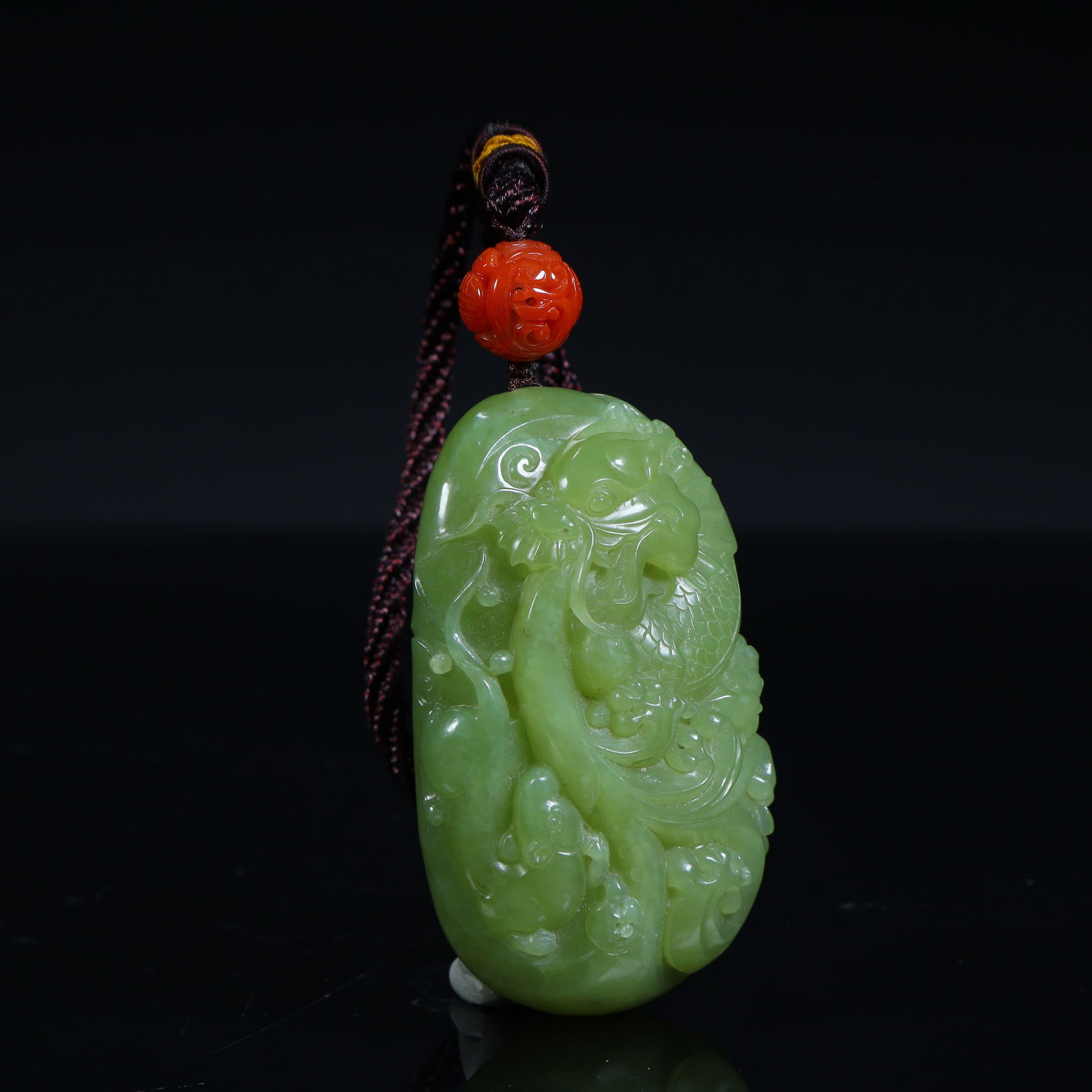 A Qing Dynasty jasper cloud dragon pattern handle - 2