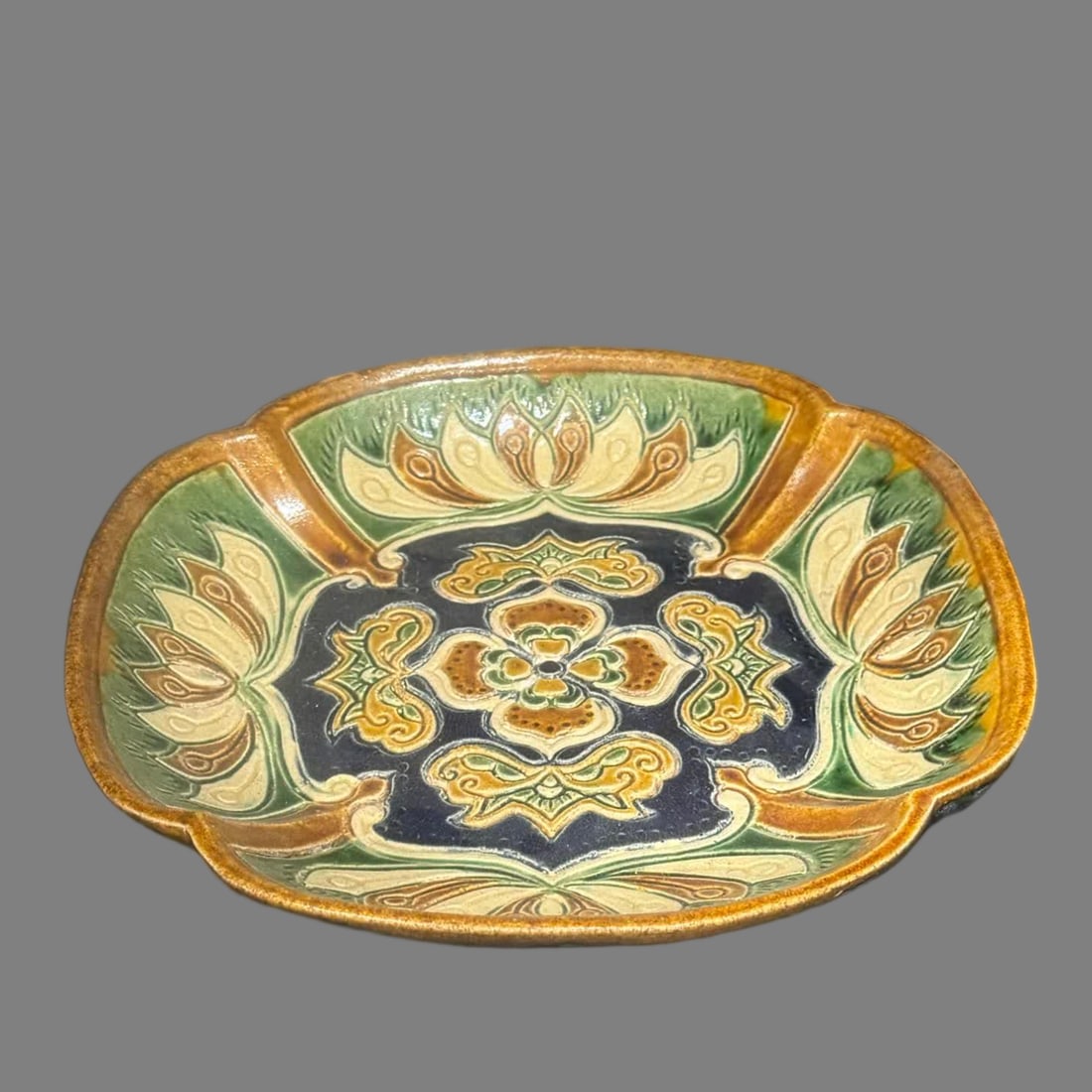 A Tang Sancai flower mouth plate (1 of 3)