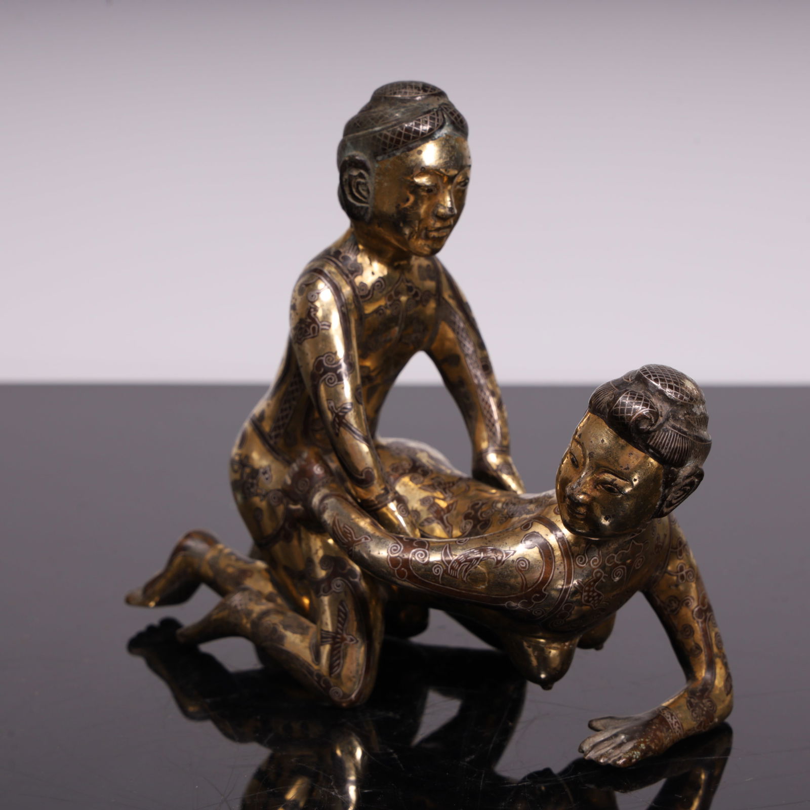 A war of Han bronze gold and silver carvings (1 of 7)