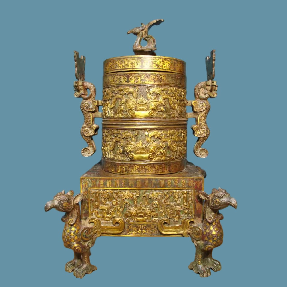 A Han Dynasty bronze - Cuo Jin square sits on a double dragon duck (1 of 9)