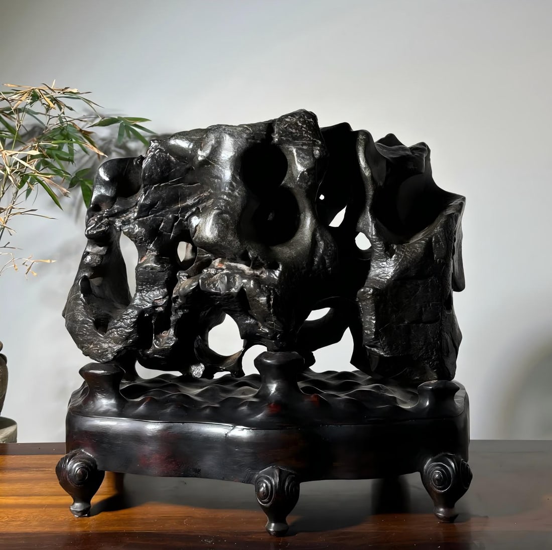 A Qing Dynasty Taihu Lake stone study ornament (1 of 6)