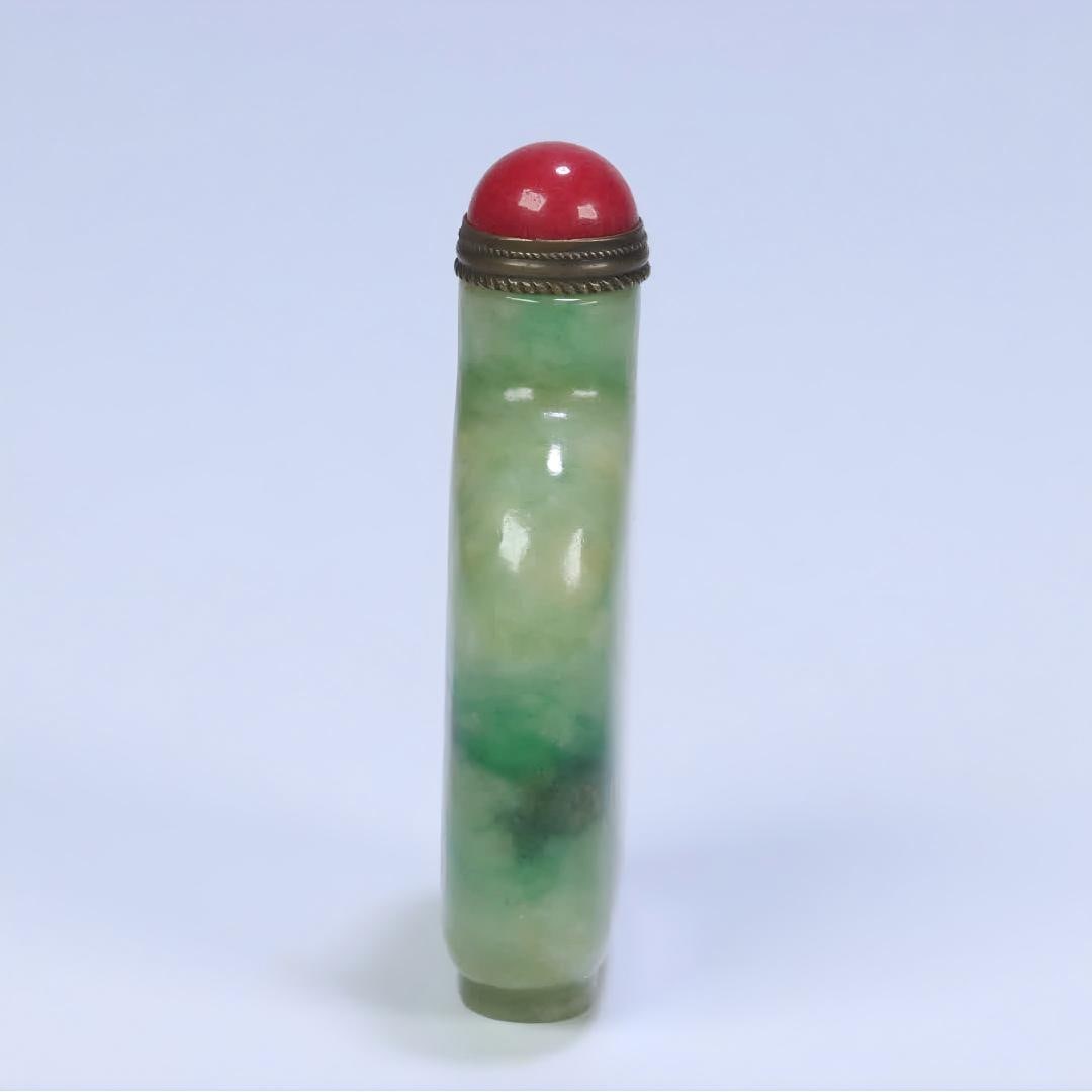A Qing Dynasty jade plain pattern snuff bottle - 2