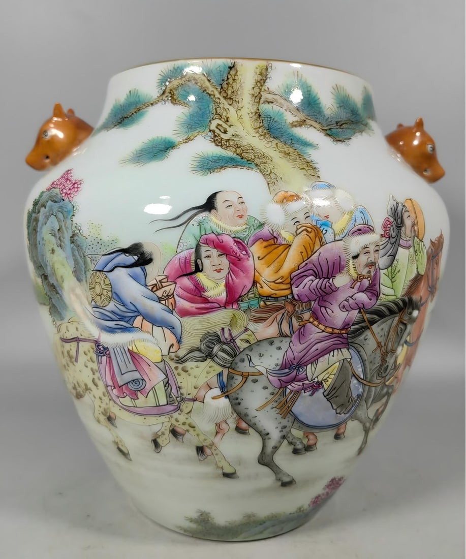 A Qing Dynasty Yongzheng dog-headed figure picture: Qing Dynasty Yongzheng dog-headed figure picture SIZE: H:24cm W:24.8cm (The Dimensions Of All Batches Are Manually Measured.If You Need More Detailed Information, Please Contact Our Customer