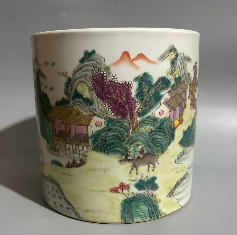 A Qing Qianlong pastel landscape drawing pen holder (1 of 7)
