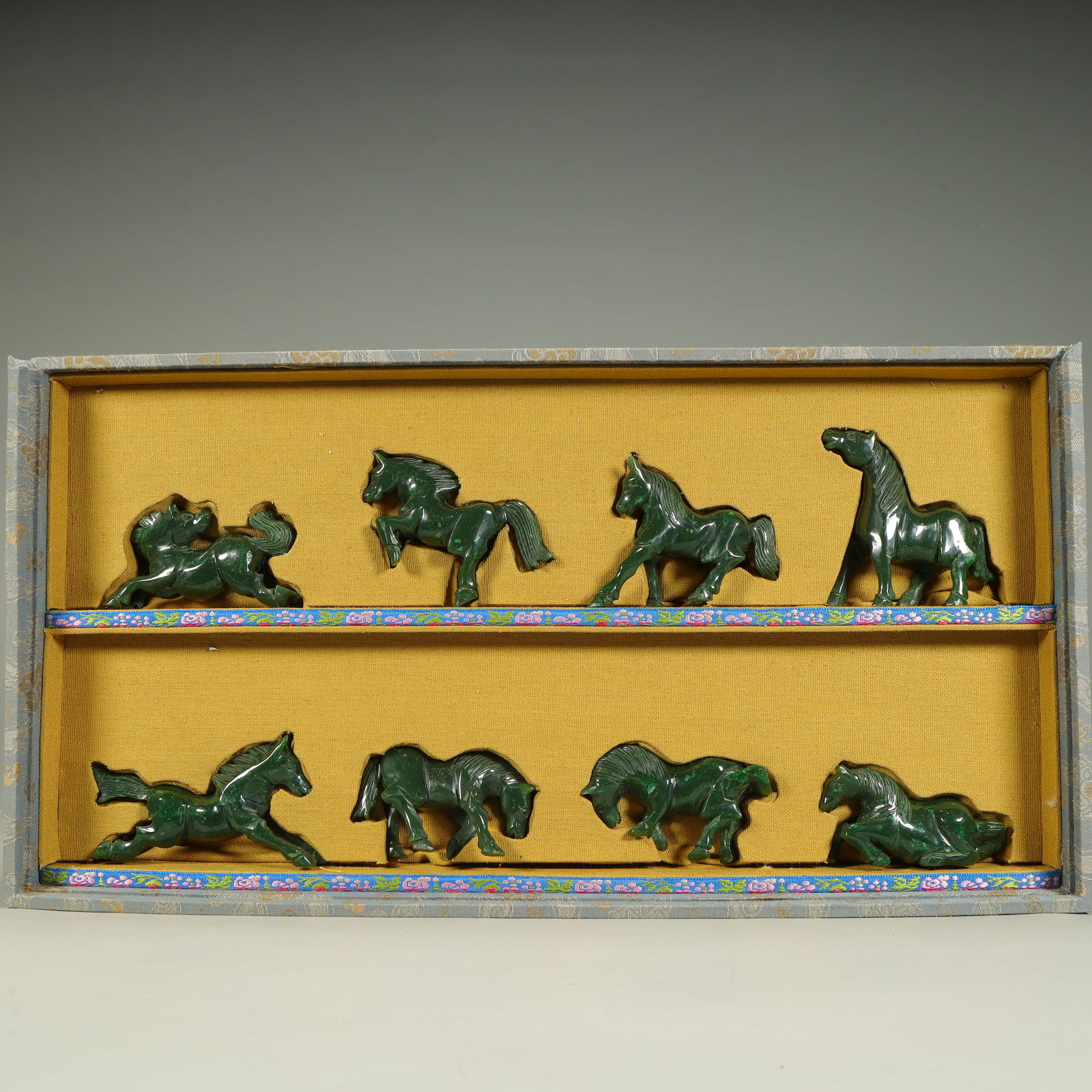 A set of Qing Dynasty Hetian jasper eight horse ornaments: Qing Dynasty Hetian Jasper Eight Horse Ornaments SIZE: Average H: 5cm W: 8cm Total W: 593g (The Dimensions Of All Batches Are Manually Measured.If You Need More Detailed Information, Please Contact Ou