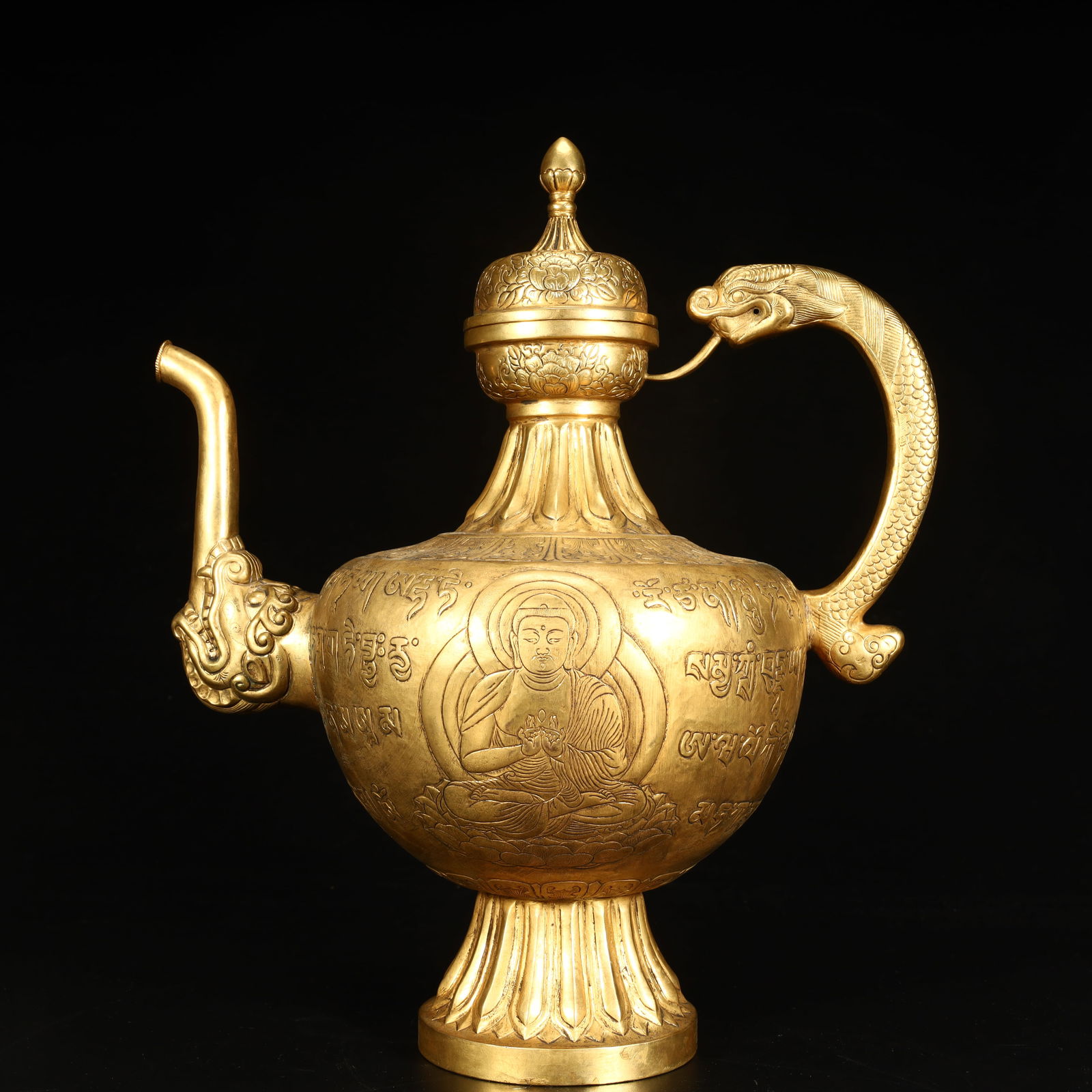 A Qing Dynasty copper-gilt Buddhist pot (1 of 12)
